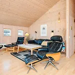 4 Star Holiday Home In Ebeltoft *