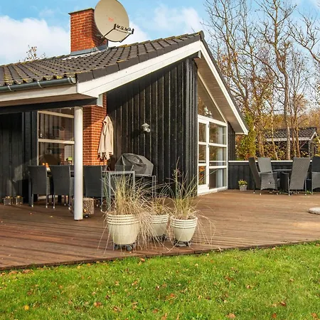 4 Star In Ferienhaus