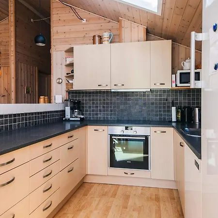 4 Star In Ferienhaus *