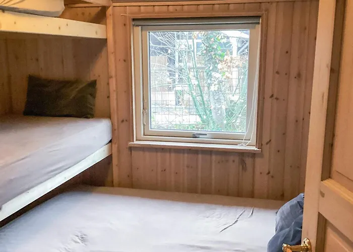 6 Person In * Эбельтофт