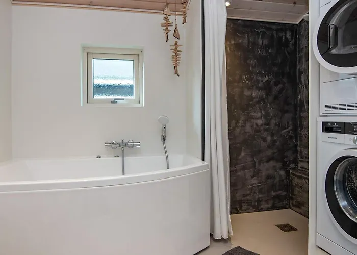 6 Person In Эбельтофт