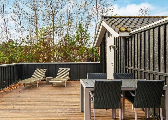 Дом отдыха 6 Person In *